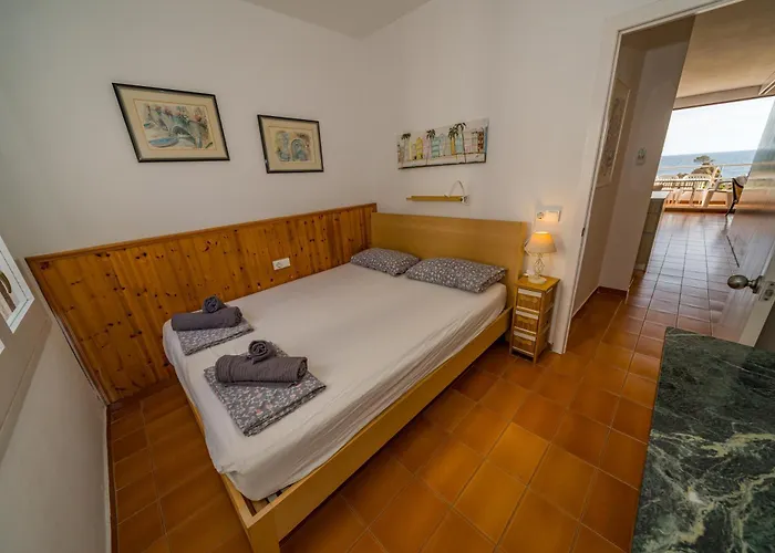 Mm-precioso Piso Con Terraza Y Vistas Al Mar A/c Апартаменты